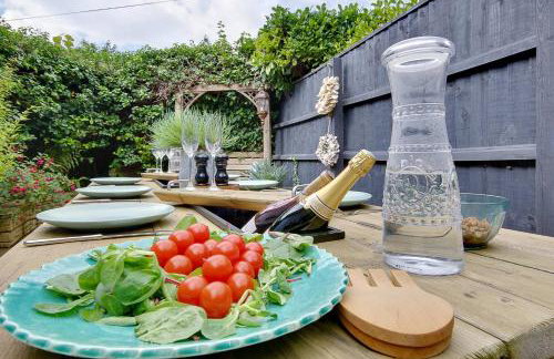 The Coach House Branksome - Photo 50