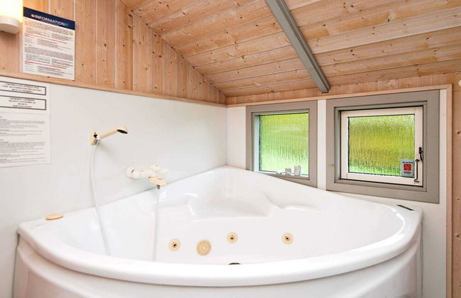 6 Person Holiday Home in Sjolund - Foto 3