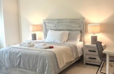 Spacious 3BR 3BA Home ,Sleep 9,3 Car Garage Garden Near DTLA Pasadena Hollywood - Foto 6