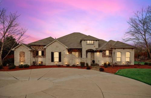 Lakefront Mansion with Pool and Cinema - Foto 52