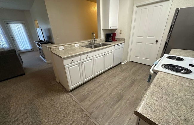 Second Floor 2-bedroom Condo in Southern Dunes - Foto 17