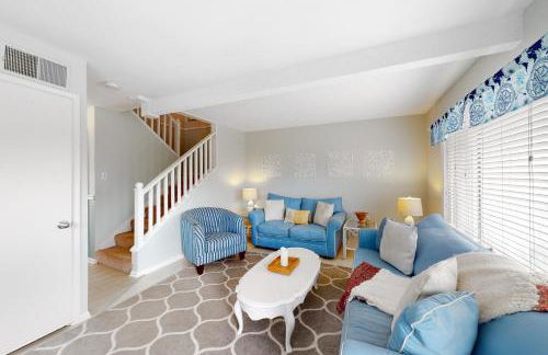 Dewey Villas --- 24 Dickinson Ave, Unit #8B - Foto 4