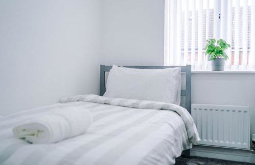 LUXURY 3 BEDROOM HOUSE Close to Manchester Center - Foto 18