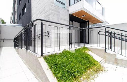 Apto novo com Ar Condicionado bem localizado - Foto 1