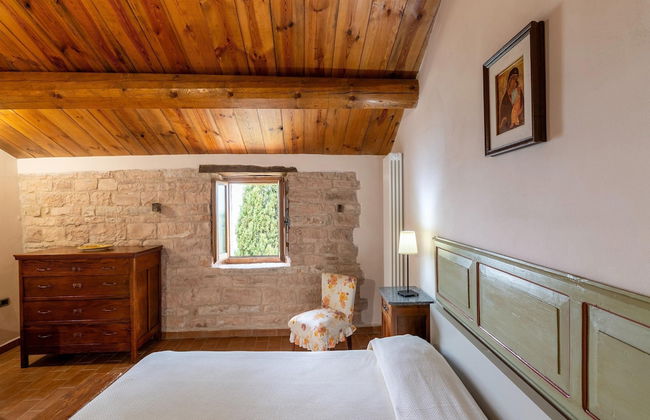 Graceful Holiday Home in Acqualagna With Swimming Pool - Foto 14