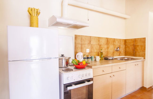 Old Barber Shop by Konnect, 1,2km from Dassia beach - Foto 3