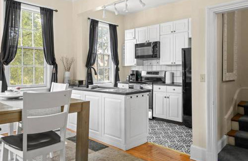 The 87th Townhome - Local Landmark Property - Foto 15