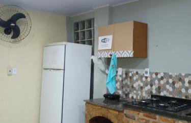 Casa quatro com cozinha americana e quintal compartilhado - Foto 11