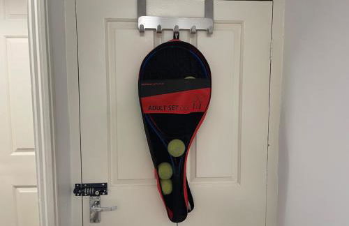 Spacious Flat! Sleeps 7, Pet Friendly and Parking - Photo 47