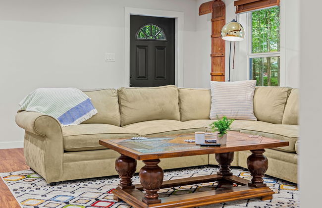 Happy Trails Chalet by Avantstay Sauna Deck Private Community Beach Access - Photo 23