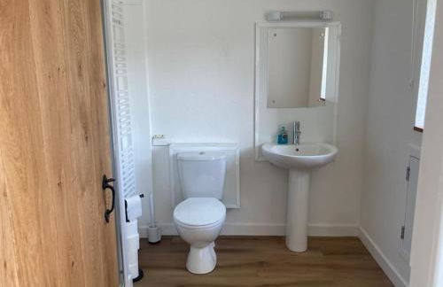 Pet Friendly 1Br Modernised Cottage with Fibre WiFi - Foto 8