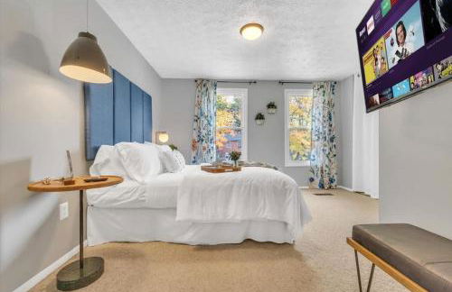 Renovated townhome on bike path includes bikes - Foto 27