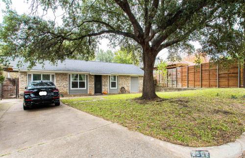 Screened-in Porch Walkable to Soco - Foto 77