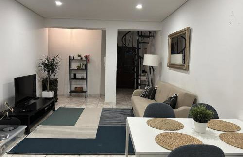Apartamento próximo da praia e do centro da cidade - Foto 1