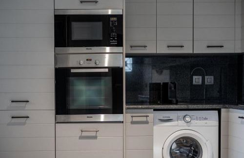 Boutique Saline Apartments - Blue - Photo 10