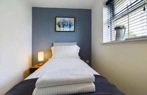 247 Serviced Accommodation in Stafford- 3BR Townhouse - Foto 8