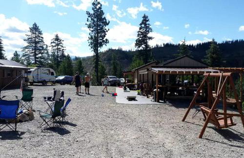 Rustic Mountain Retreat Perfect for Large Groups in Kingston, Idaho - Foto 31