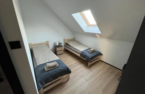 Domki na Kolonii, Trzy domki, nowe, sala bankietowa 82m2 - Foto 39