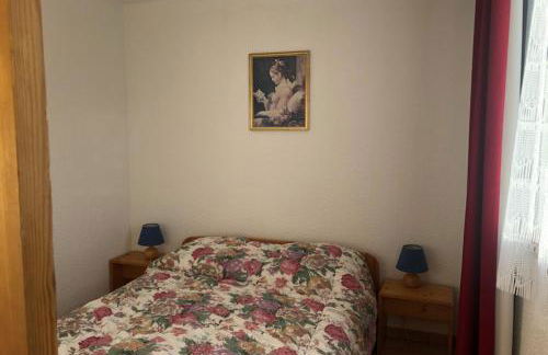 Nice 37m near the center of La Salle-les-Alpes - Photo 1