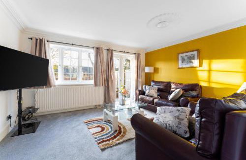 Purley House-Sleeps 8-Near Gatwick-Games Room - Foto 45