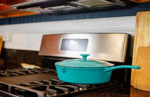 NEW Whaler Inn- Nautical Magic Hilo Downtown - Foto 36