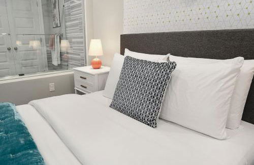 HostWise Stays - The Washington at Chatham - Park Free, Gym, More! - Foto 18