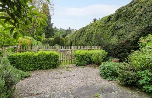 Yew Tree Cottage - Photo 21