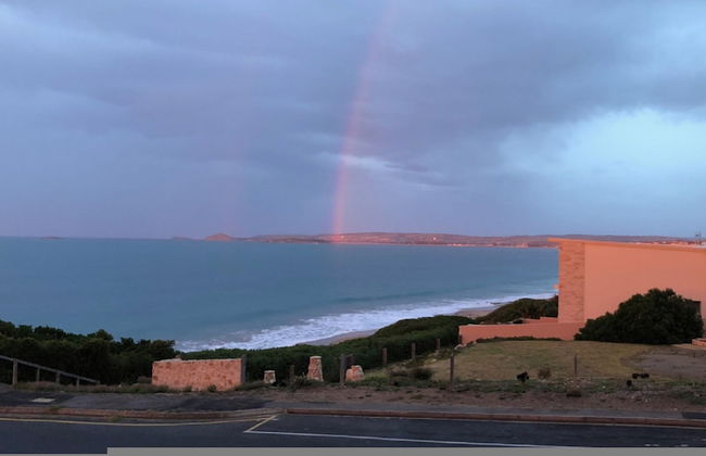 Southern Sands Beachfront Apartment - Photo 18