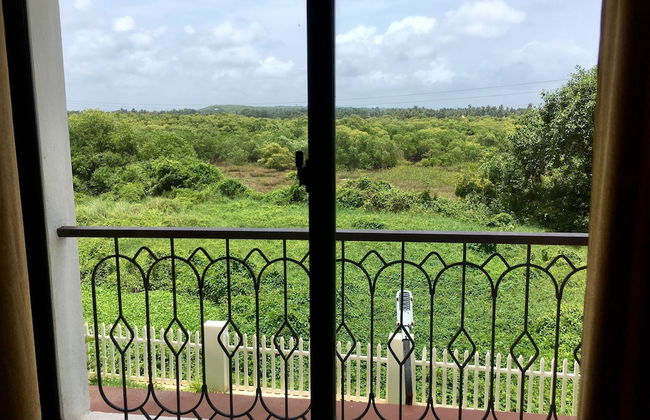 Monarch suites - Photo 47