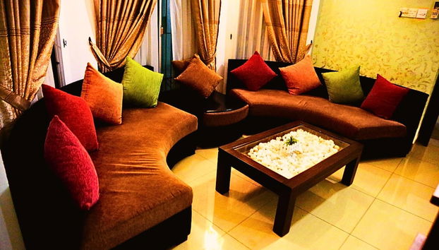 Coin salon dans le hall