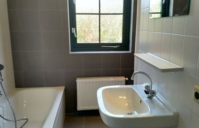 Cozy Furnished House with Garden near Nature Reserve - Foto 7