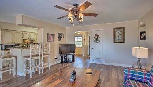 Home in Historic Waxahachie with Yard and Patio! - Foto 3