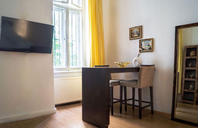 Vibrant Apartment Near Downtown - Foto 19