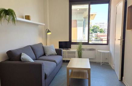 LX137 1-Bedroom - Downtown Nice - Mobility Lease - Photo 1