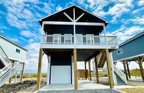 NEW Tiki House! Near Beaches, Sleeps 6-7 - Foto 1