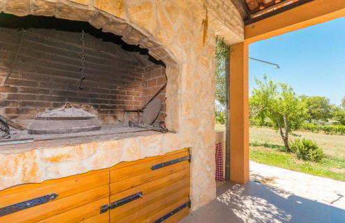 4 Bedroom Stunning Home In Polaca - Foto 11