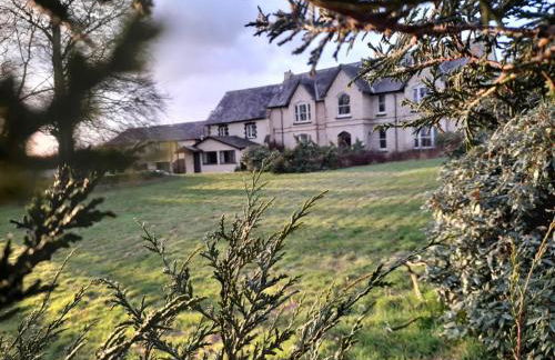 Stable Cottage, Cosy Devon Retreat for Couples or Small Families with Indoor heated Pool, Tennis Court, Direct Access to the Tarka Trail for cycling - Foto 2