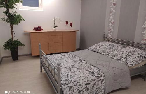 Park Villa Ferienwohnung mit Pool und 3 Schlafzimmer - Foto 6