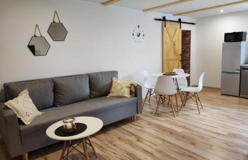 Apartamenty u Gumisia "Gumisiówka" mała agroturystyka Kłodzko Jaszkowa Górna - Foto 1