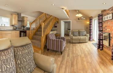 Ty Teiliwr - Foto 10