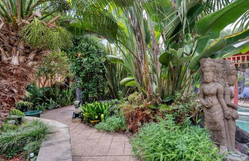 Artist Haven Meets Bali-esque Pool And Garden - Foto 32