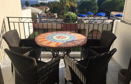 Nyrenoverad lägenhet med havsutsikt - Foto 15