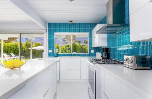 As seen on HGTV Desert Flippers The Pink Door - Foto 17