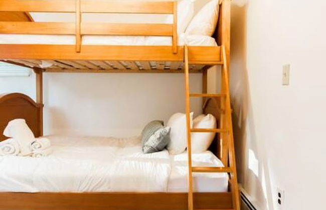 Twin Cabin I - Hot Tub Firepit Hiking Retreat - Foto 26