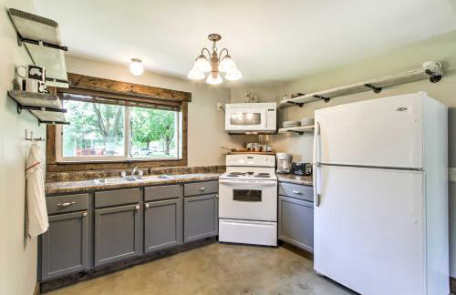 Lake Pepin Cottage with Patio - Walk to the Marina! - Foto 12