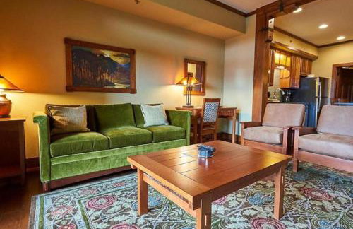 Enjoy the views of Table Rock Lake in this 2BD resort condo - Foto 16