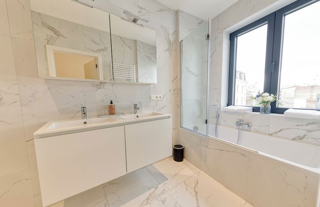 Designer flat 3BR & Mini Golf - Photo 32