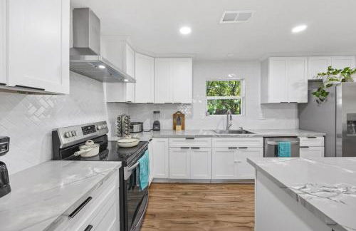 New! Flower Mound Home with Pool and Firepit - Foto 17