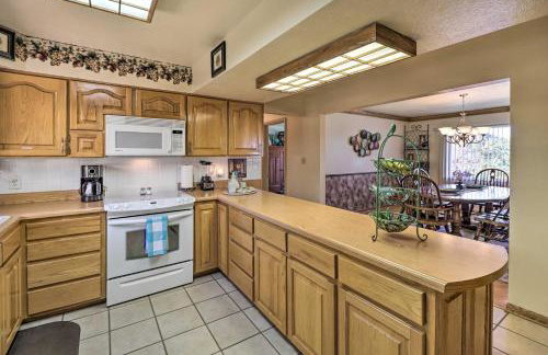 Large Home with Games 4 Mi to Bull Shoals Lake! - Foto 17