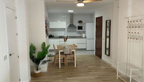 Modern and Bright close to the Station - Foto 2, stove